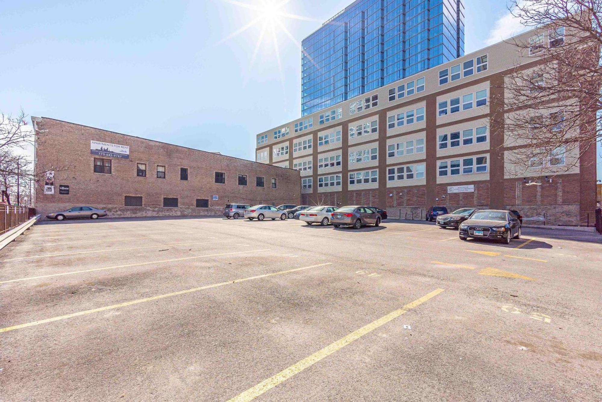Bright 2Br Luxury Corner Suite With Optional Parking Sleeps 6 Guests Near Mccormick Place And Soldier Field Chicago Exterior foto